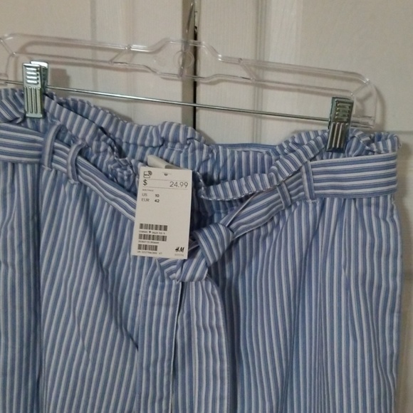 Blue and white stripes paperback pants. - Picture 2 of 3